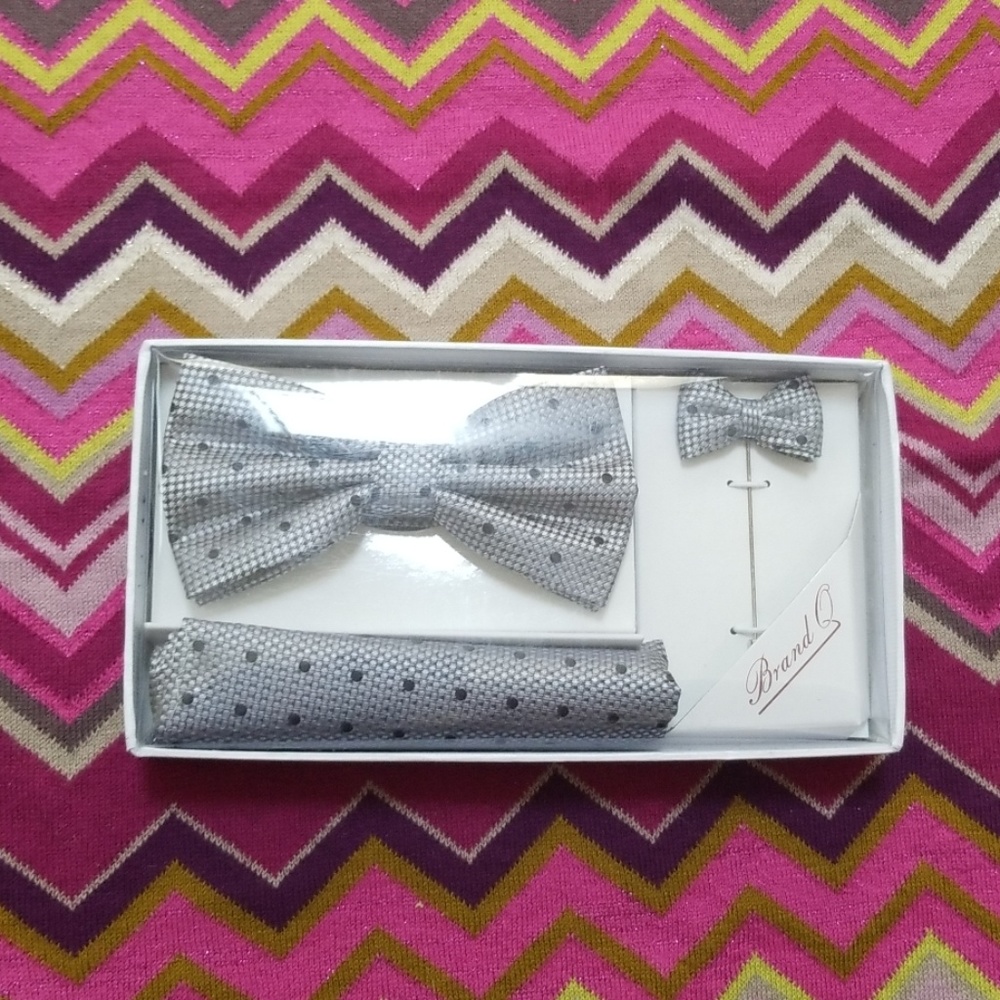 Bow tie set